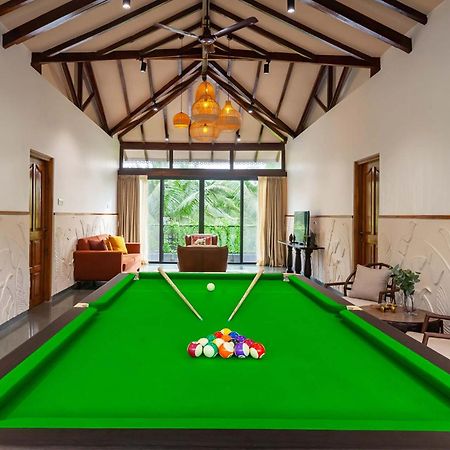 Villa Sereno: Elegant Retreat with Pool, Jacuzzi, and Entertainment Alibag Exterior photo